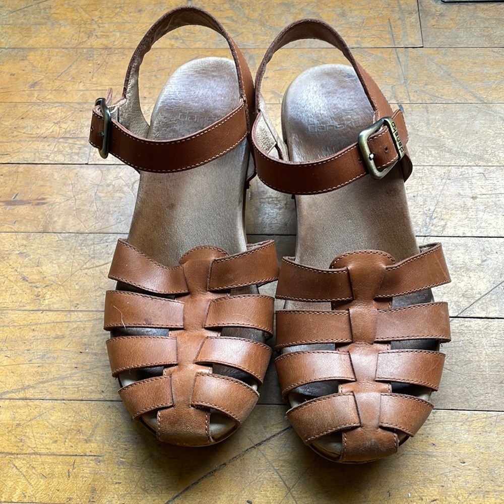 Fisherman Clogs
